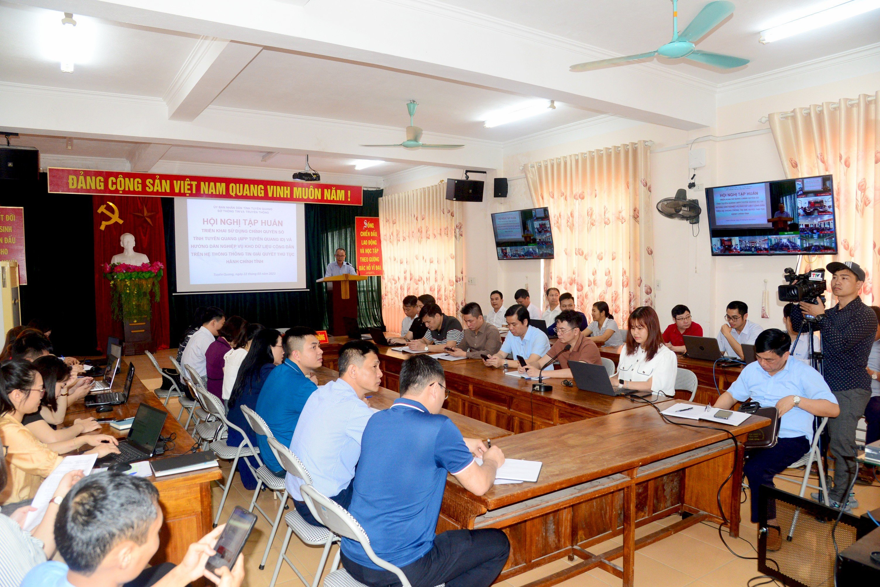 Tập huấn triển khai sử dụng chính quyền số tỉnh Tuyên Quang